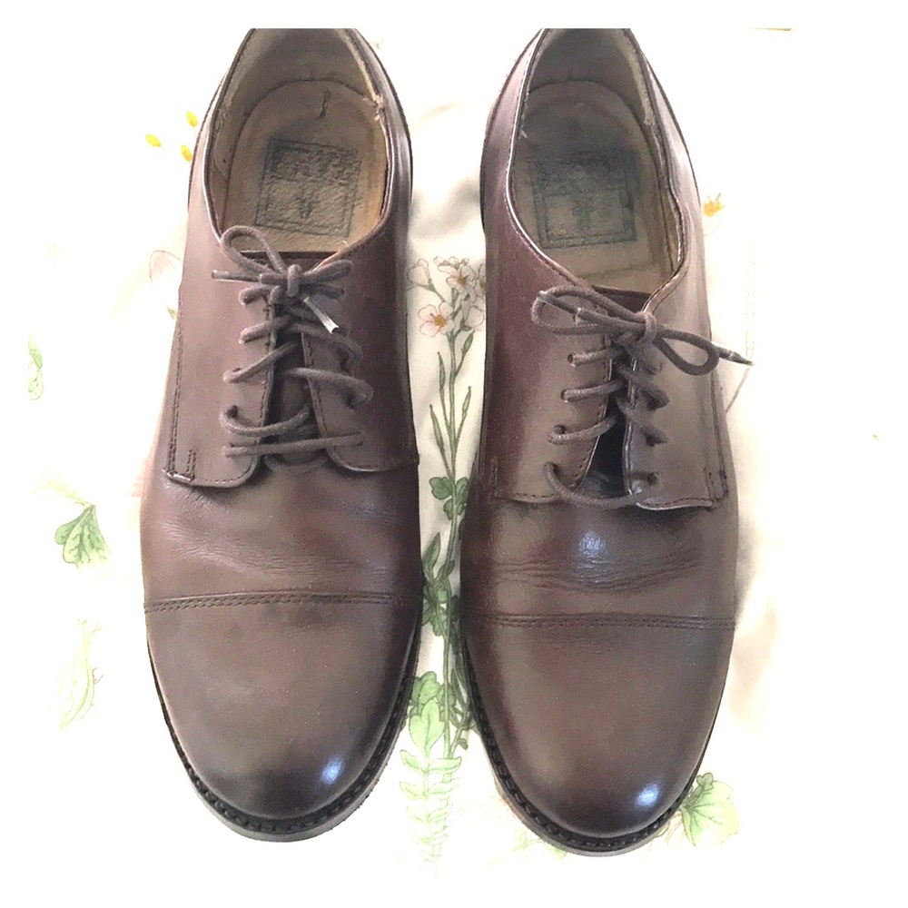Brown Frye Oxford shoes size 8.5